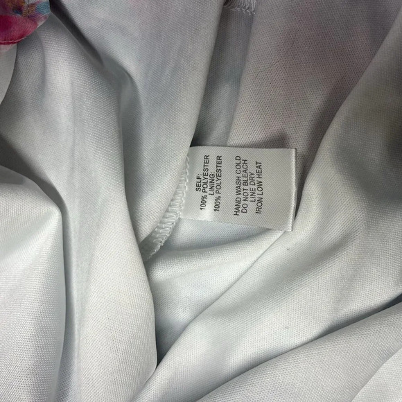 Lulu Flowered Party Wrap Dress‎ - Picture 5 of 5